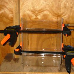 Adhering the plexiglas together