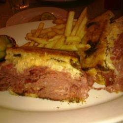 Giant Reuben