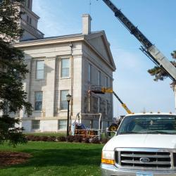 Puttin' the Piano Back in Old Cap