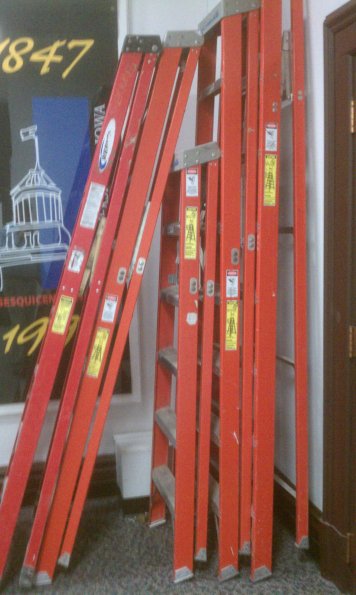 Pile O' Ladders