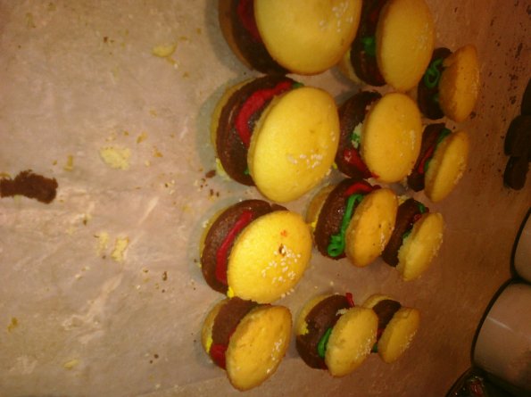Hamburger Cupcakes