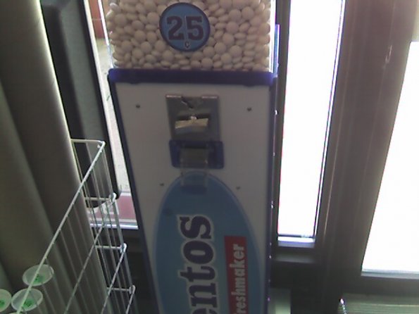 Mentos vending machine