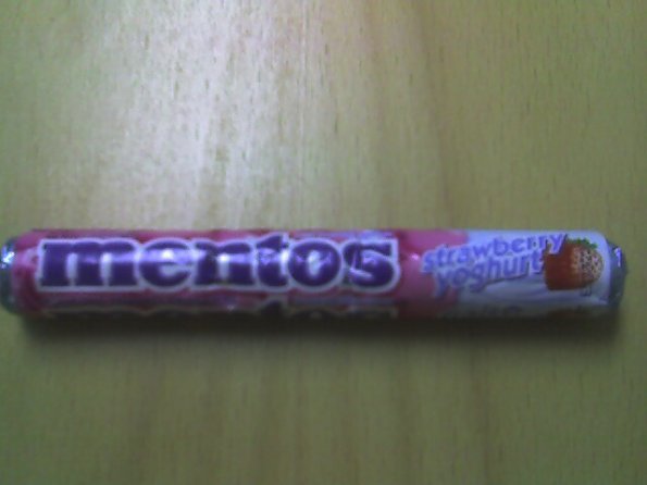 Strawberry Yogurt Mentos