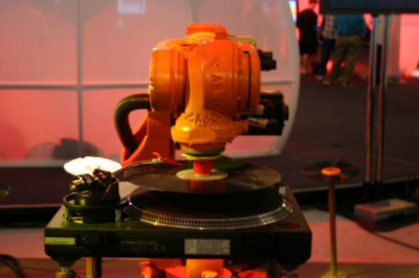 Robot DJ's